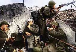 Výplata vojáků Rudé armády a Wehrmachtu a finanční odměny za statečnost na frontě