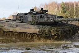 Německo dodá Ukrajině tanky Leopard 2, Američané pošlou Abramsy