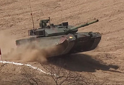 Pákistán kupuje 679 čínských tanků VT4. Montovat se budou na místě