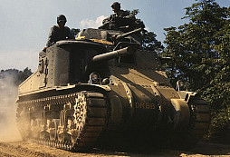 Američtí generálové ve službách Krále, aneb tanky Grant a Lee v britské armádě