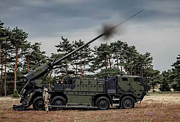 Ukrajinští dělostřelci zahájili v Dánsku výcvik s houfnicemi CAESAR 8x8