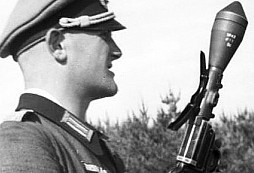 Sturmpistole – německý ruční granátomet vyvinutý ze signální pistole