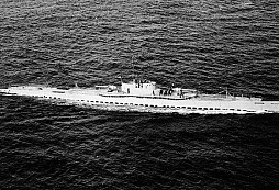 Posádka ponorky USS Nautilus zachránila před japonským zajetím čtyři řádové sestry