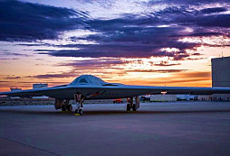 Byly zveřejněny nové fotografie letounu B-21 Raider