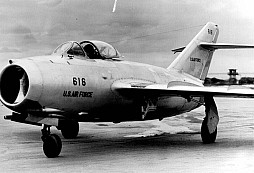 Alej MiGů byla arénou prvních soubojů proudových stíhaček. Američané vyhráli na celé čáře
