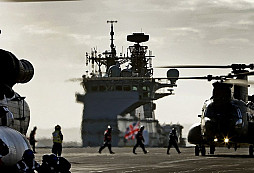 Britské ozbrojené síly posílí čtrnáct nových vrtulníků Chinook