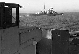 Norská obrana Osla: Dva zásahy z německých děl a tři rakousko-uherská torpéda a těžký křižník Blücher šel ke dnu