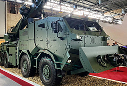 Vyprošťovací a odsunový automobil TREVA-30 na podvozku Tatra Force 8x8