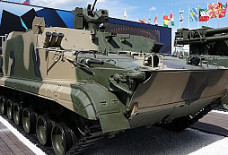 V Rusku dokončují státní zkoušky nového transportéru BT-3F