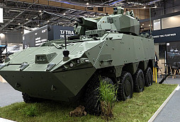 Nový český obrněnec Pandur 8x8 EVO patřil mezi největší lákadla na veletrhu IDET 2025