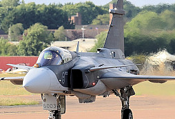 Evropská facka Americe: Thajsko kupuje švédské Gripeny místo F-16