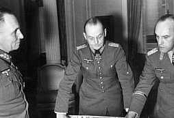 Rommel proti Rundstedtovi: Válka strategií, která zpečetila osud Normandie