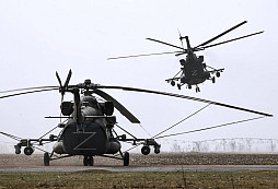 Válka dronů mění pravidla: Rusko nasazuje „Multik“ k ochraně vrtulníků před levnými FPV útoky