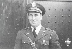 Nejvyšší pocta, neoznačený hrob: Kapitán Bianchi má zpět své jméno a neuvěřitelný příběh