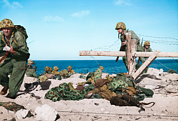 Nejdražší písek historie: Co skutečně odhalila krvavá Tarawa a proč šokovala celou Ameriku