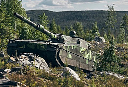 Švédský výrobce lehkých tanků CV90120 oznámil novou verzi s posílenou výzbrojí