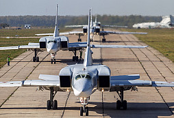 Temný stín nad Ukrajinou: Rusko přesouvá strategické bombardéry Tu-22M3 z Dálného východu. Je to jen cvičení, nebo se chystá dosud nevídaný úder
