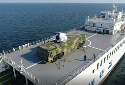 Pod rouškou obchodu: Civilní lodě s vojenským tajemstvím v rukou Číny