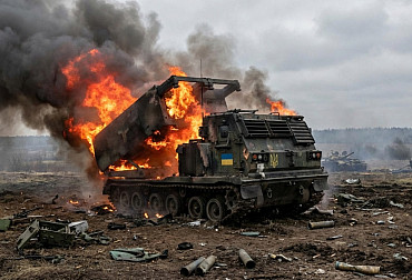 Video: Zásah ukrajinských M270. Balistické rakety Iskander-M zasáhly oddíl v zalesněné oblasti