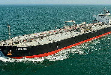 První tanker to&nbsp;risknul a&nbsp;projel Hormuzem se&nbsp;zapnutým transpondérem. Jak to&nbsp;dopadlo