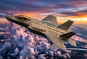 Americký F-35 poškozen při bojové misi nad Íránem. Nouzově přistál na&nbsp;základně v&nbsp;regionu