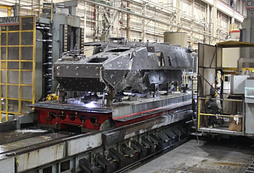 Pentagon se zaměřil na skrytý problém obranného průmyslu: Nepředvídatelnou výrobu materiálů