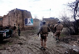 Afghánští policisté budou svítit svítilnami od Čechů