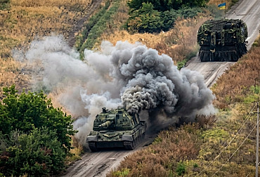 Video: Dva ukrajinské tanky vjely Rusům do zad. Pak se stalo něco, co FPV drony nečekaly
