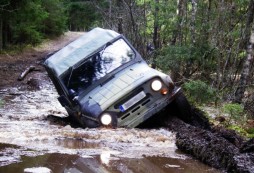 UAZ 469 v těžkém terénu