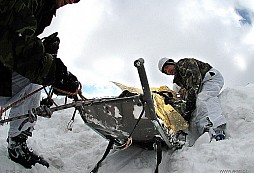 Ženisté pomohli zraněné ženě, vysloužili si pochvalu od Horské služby