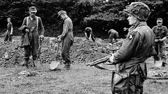 Byl Norman Dike z Bratrstva neohrožených opravdu tak špatný velitel, jak se  říkalo? | ARMYWEB.cz
