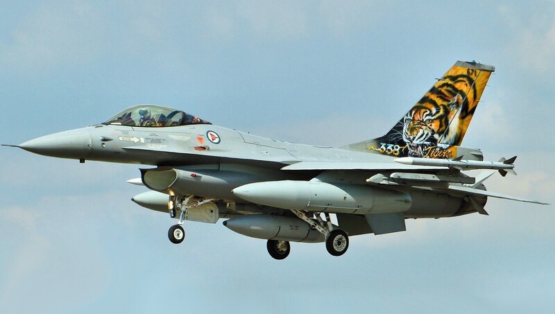 Tragédie ve vzduchu: Ukrajinský pilot F-16 zahynul při misi. Známe jeho jméno i věk