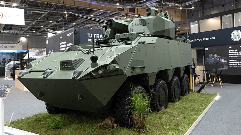 Nový český obrněnec Pandur 8x8 EVO patřil mezi největší lákadla na veletrhu IDET 2025