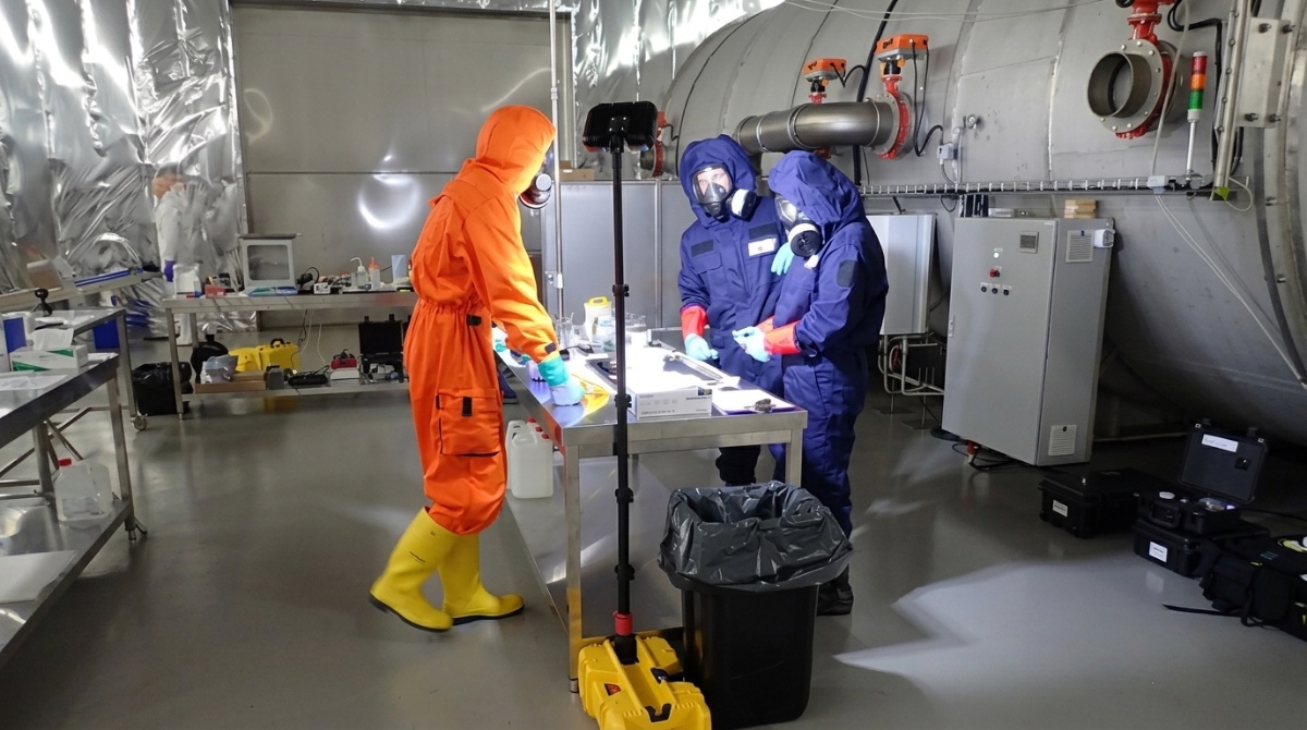 Skandál, který bere dech: Čínská armáda se dostala do českých jaderných laboratoří