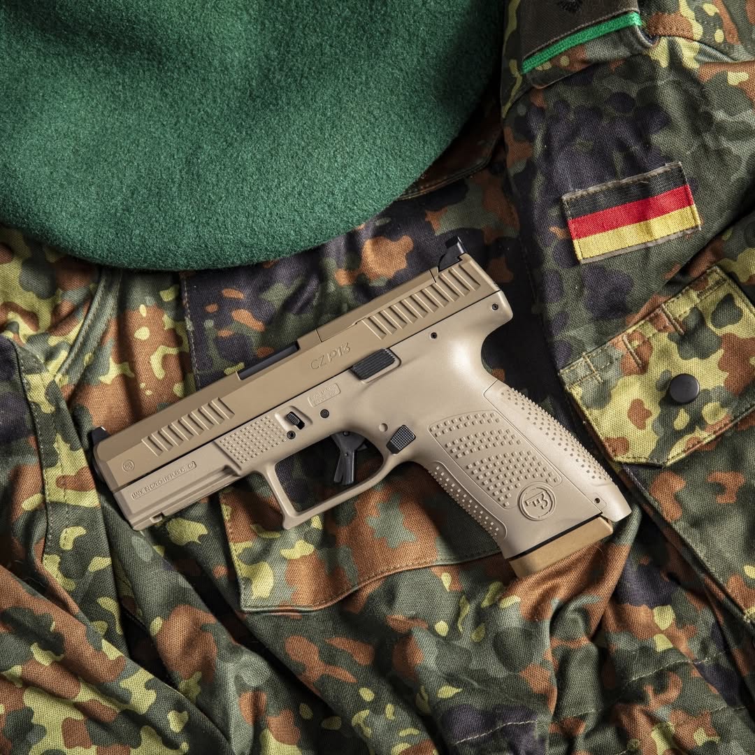 Bundeswehr začne přezbrojovat na české pistole P13. CZ P-10 nahradí zbraň, která slouží německým vojákům přes třicet let