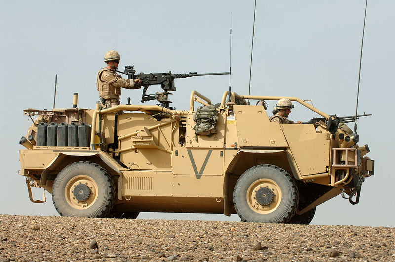 1280px-A_Jackal_Armoured_Vehicle_is_put_through_it's_paces_in_the_desert_at_Camp_Bastion,_Afghanistan_MOD_45148137
