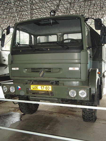 ROSS R210.12 VV 6x6 camion militare 2-ross-r-210-12-vv-6x6