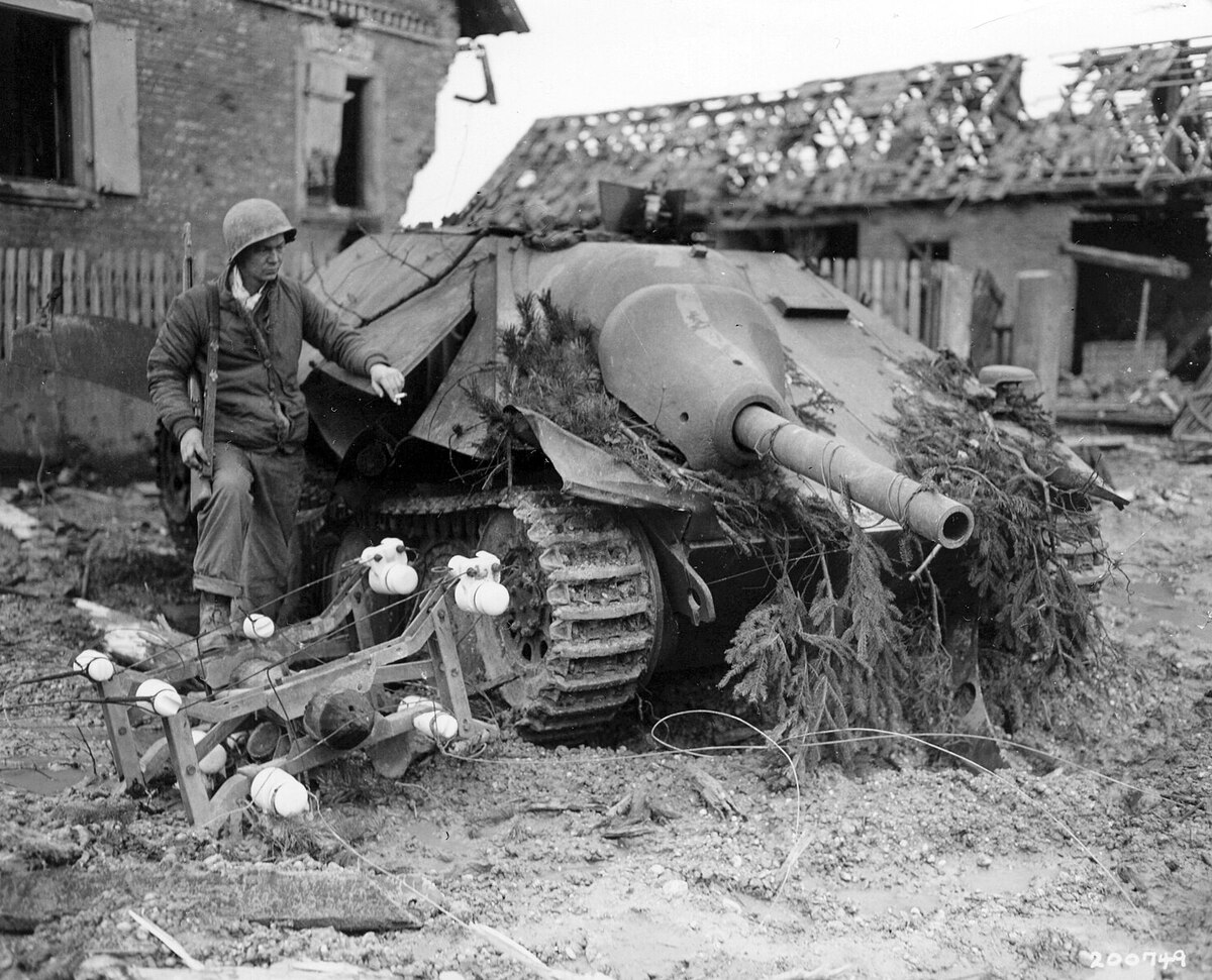 Destroyed_German_Jagdpanzer_38(t)_at_Oberhoffen,_France,_13_February_1945_(111-SC-200749)