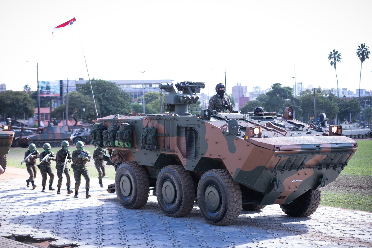 13_05_2022_Solenidade_de_Passagem_de_Comando_do_Comando_Militar_do_Sul._(52071787098)