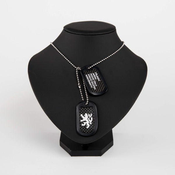 karbon_dogtags_set_cesky lev