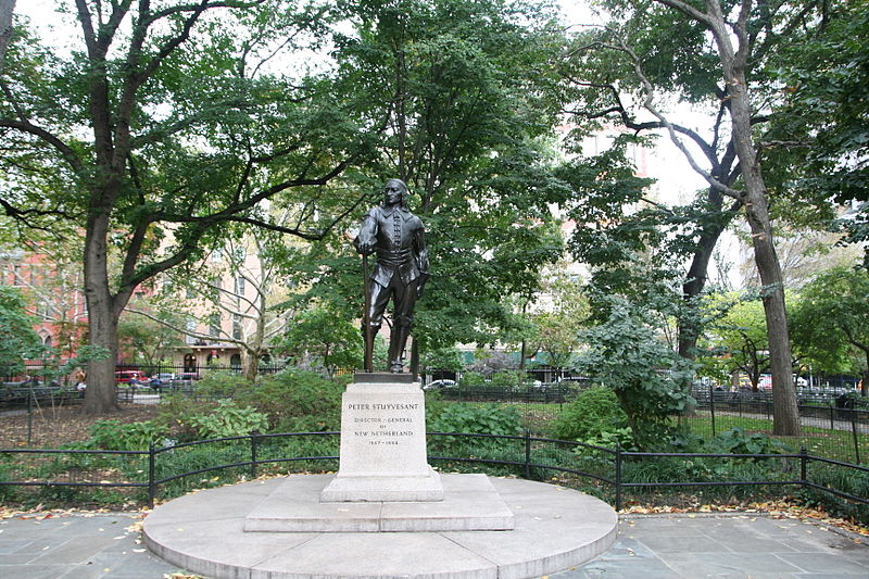 Peter_Stuyvesant_statue_of_Stuyvesant_Square_in_Manhattan