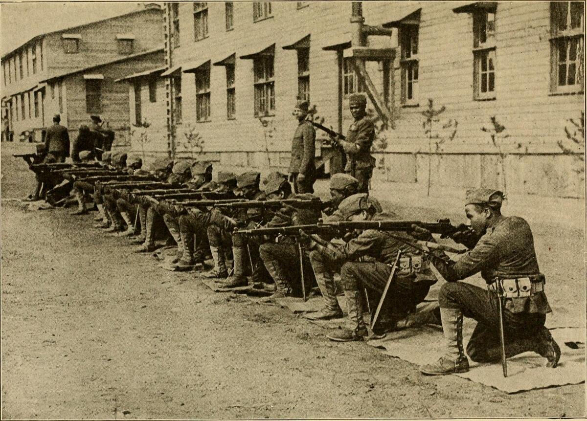 The_people's_war_book;_history,_cyclopaedia_and_chronology_of_the_great_world_war_(1919)_(14801950343)