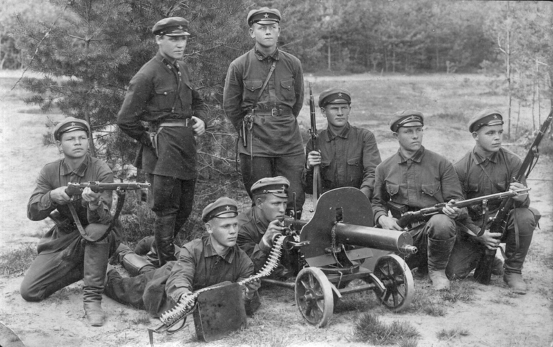 Red_army_soldiers,_end_of_1920s-beginning_of_1930s