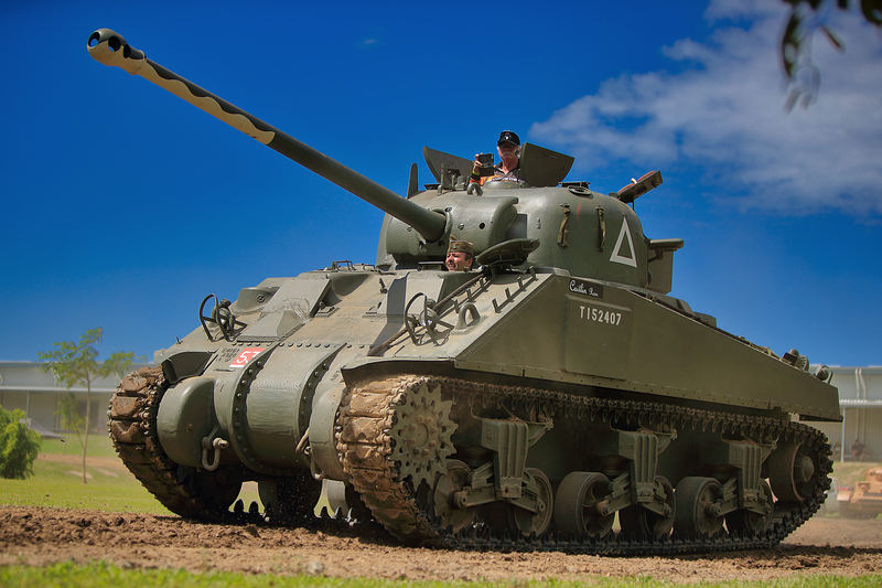 Sherman_Firefly_at_AusArmourfest
