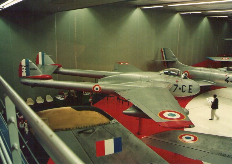 Francouzská licence letounu Vampire, poháněná ve Francii licenčními motory RR Nene (vlastní foto)