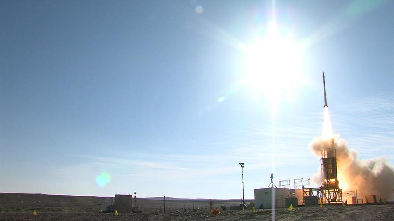 Nov._20,_2012_-_David's_Sling_Weapons_System_Stunner_Missile_intercepts_target_during_inaugural_flight_test_(1)