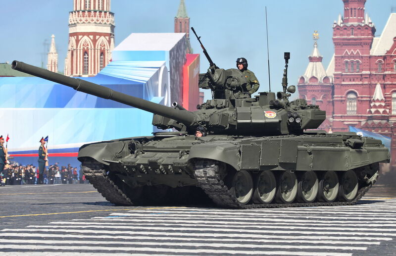 1920px-2013_Moscow_Victory_Day_Parade_(28)