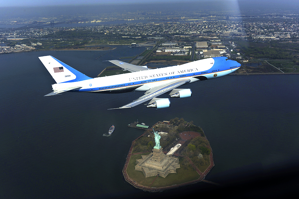 Foto: Boeing 747-200B jako Air Force One na oficiálním snímku | Ministerstvo obrany USA