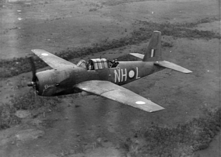 Vengeance_bomber_of_12_Sqn_RAAF_in_flight_1943