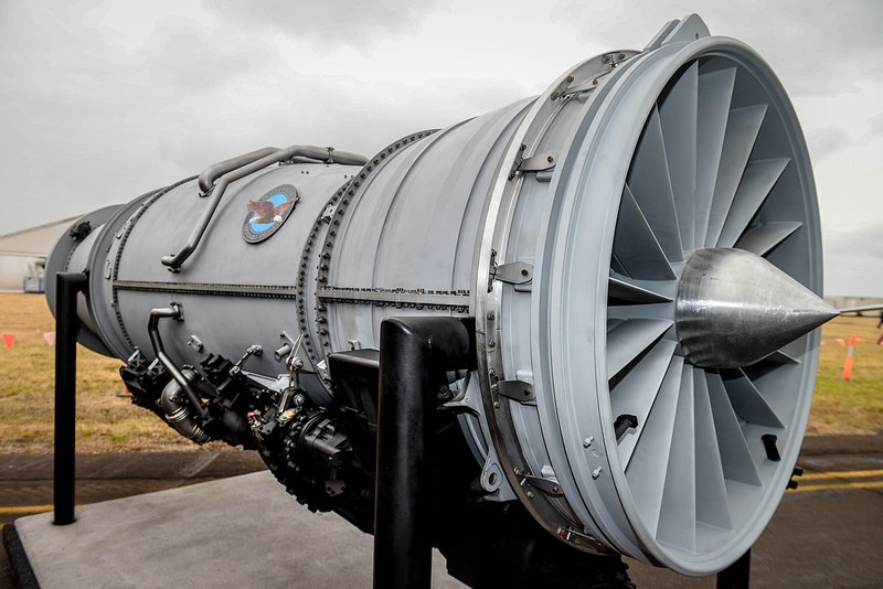 1280px-F-35A_Lightning_II_Joint_Strike_Fighter_Powerplant_on_display_at_Centenary_of_Military_Aviation_2014